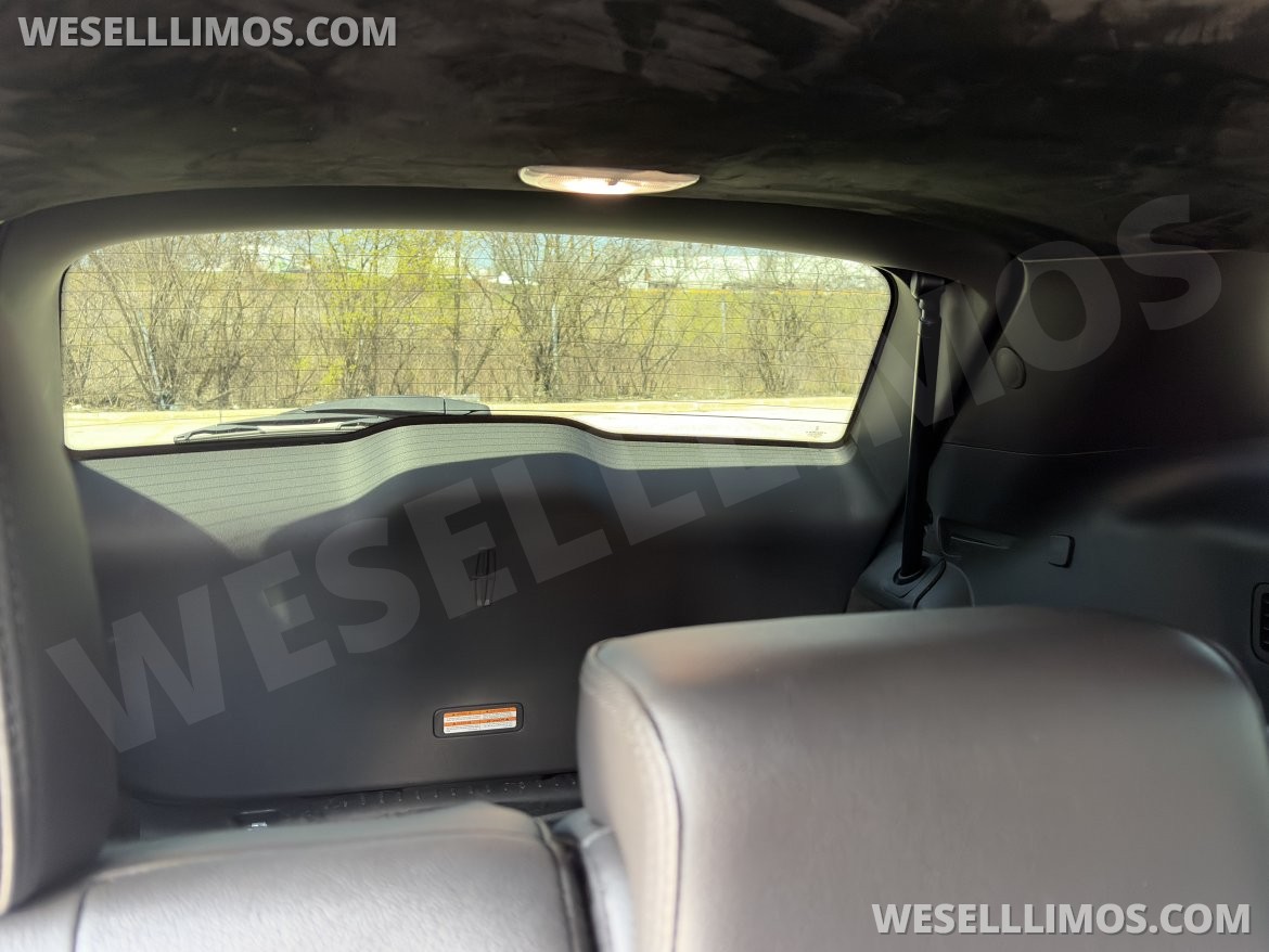 Limousine for Sale in Chicago, IL - Photo 27