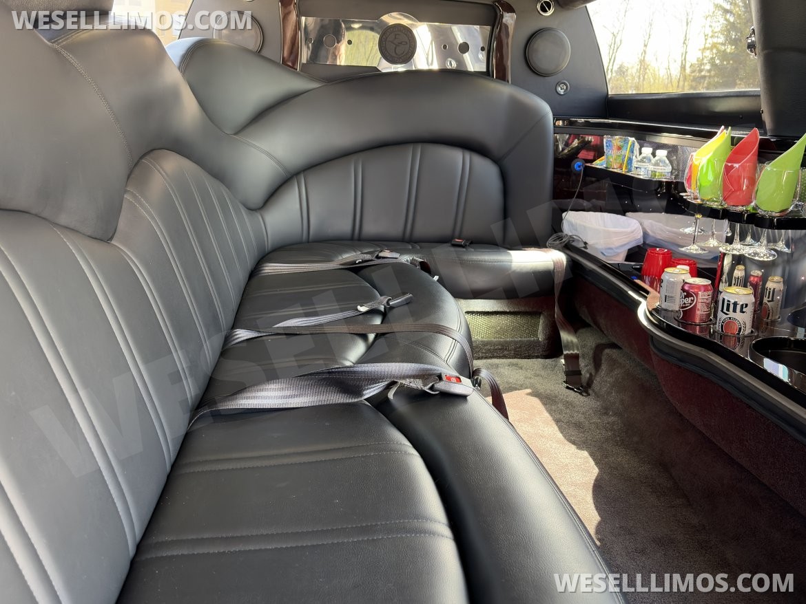 Limousine for Sale in Chicago, IL - Photo 29