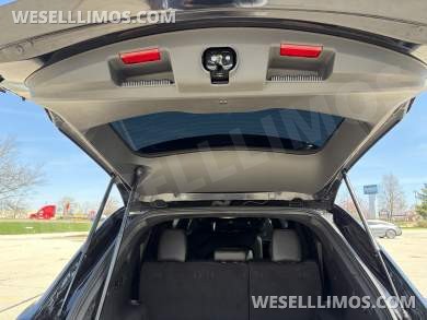 2019 Executive Coach Builders Lincoln MKT 120" 4 Door AWD Limousine - Limousine for Sale in Chicago, IL - Photo 33