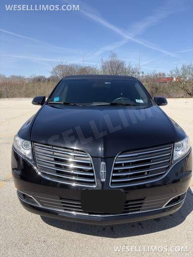 2019 Lincoln MKT 120" 4 Door AWD Limousine Limousine for Sale in Chicago, IL