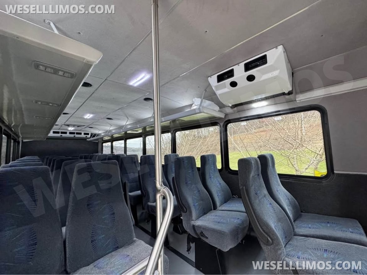 Shuttle Bus for Sale in Steubenville, OH - Photo 4