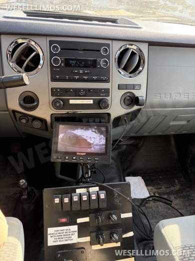 2016 Glaval Ford F650 Shuttle Bus - Shuttle Bus for Sale in Steubenville, OH - Photo 8