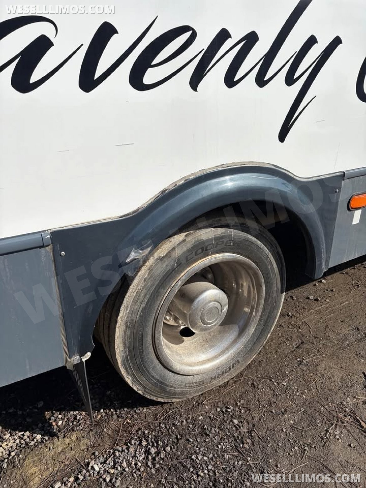Shuttle Bus for Sale in Steubenville, OH - Photo 9