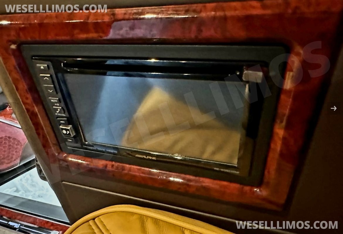 CEO SUV Mobile Office for Sale in Atlanta, GA - Photo 19
