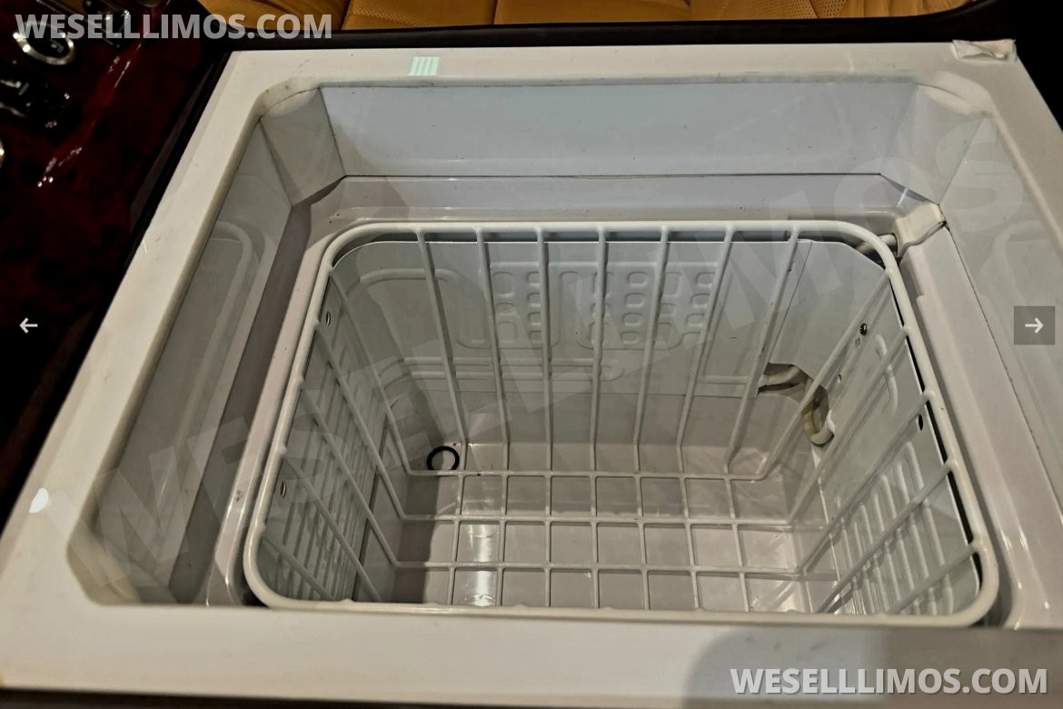 CEO SUV Mobile Office for Sale in Atlanta, GA - Photo 21