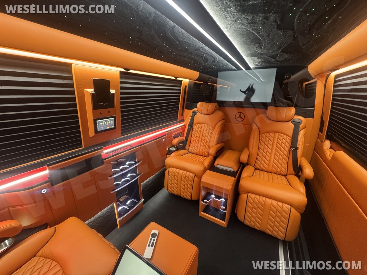 Sprinter for Sale in Springfield, MO - Main Photo