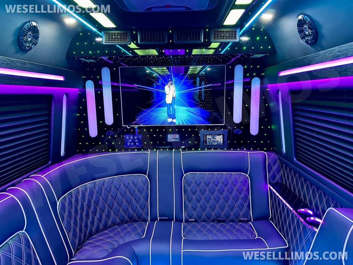 Limo Bus for Sale in Erie, PA - Photo 6