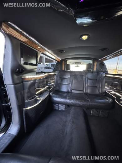 2014 Cadillac XTS Custom Royal Coach Builder 6 Passenger Limousine - Limousine for Sale in Las Vegas, NV - Photo 22