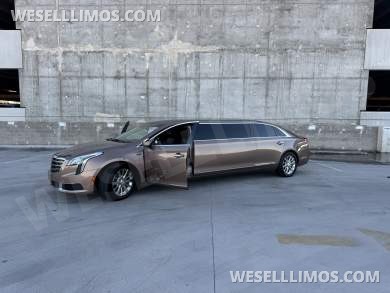 2018 Cadillac XTS Custom Royal Coach Builder 6 Passenger Limousine - Limousine for Sale in Las Vegas, NV - Photo 15