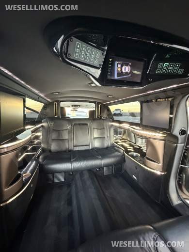 2018 Cadillac XTS Custom Royal Coach Builder 6 Passenger Limousine - Limousine for Sale in Las Vegas, NV - Photo 30