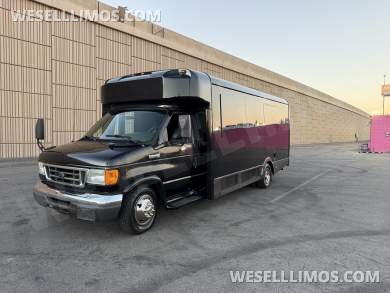 2006 Ford E-450 Limo Bus for Sale in Las Vegas, NV