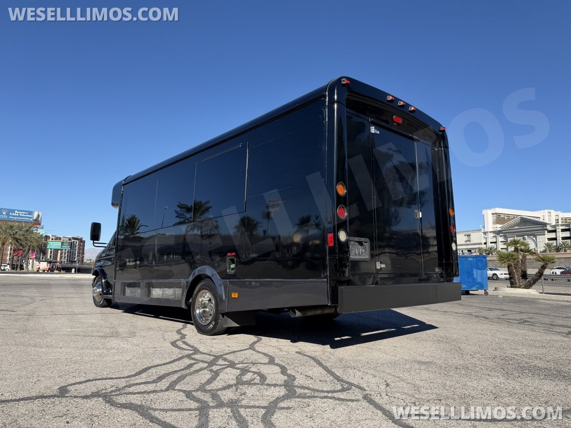 Limo Bus for Sale in Las Vegas, NV - Photo 12