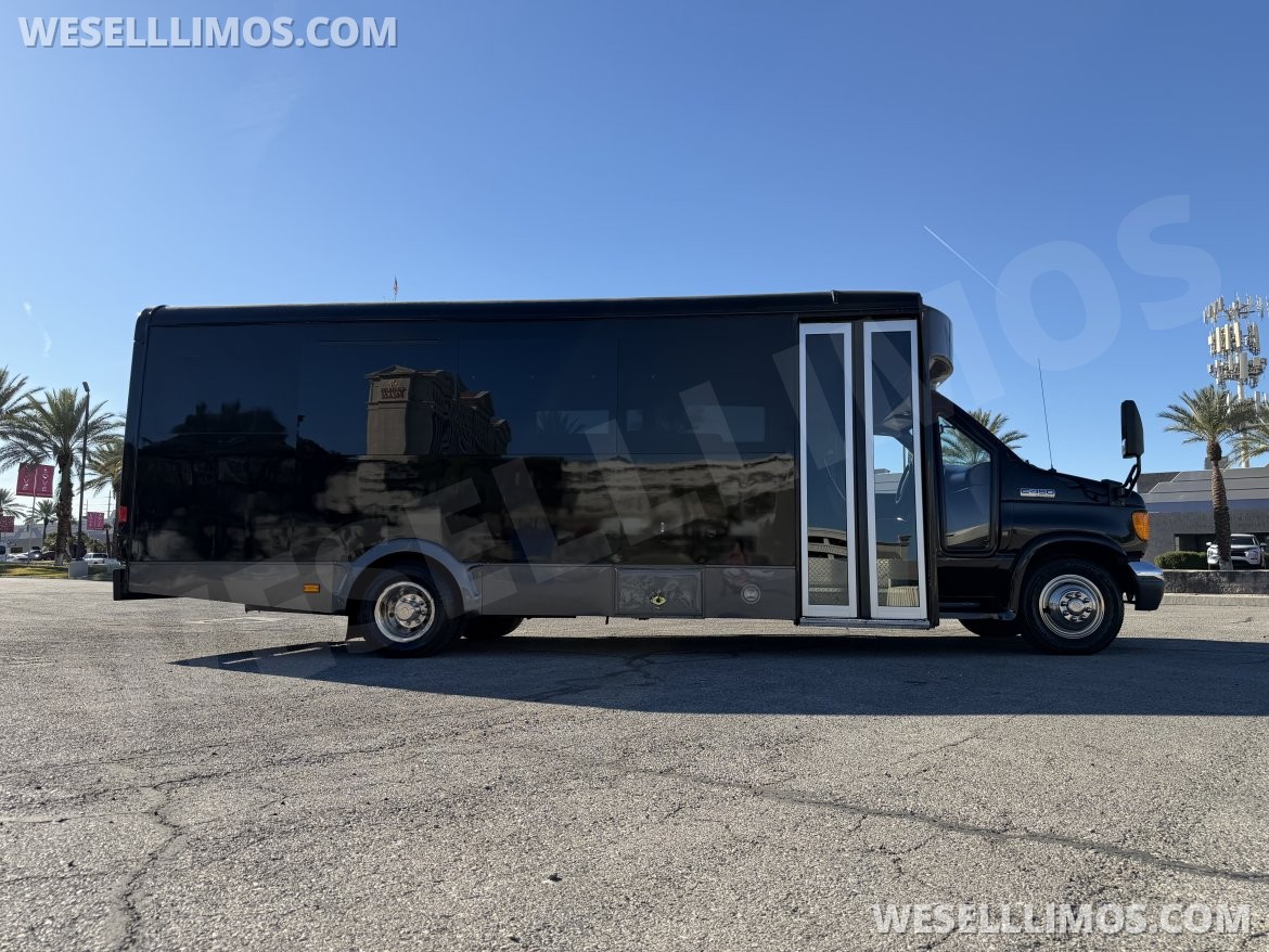 Limo Bus for Sale in Las Vegas, NV - Photo 20
