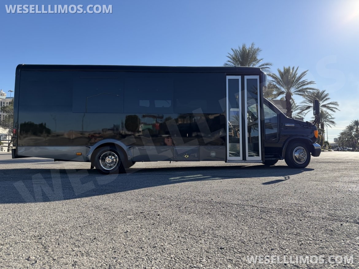 Limo Bus for Sale in Las Vegas, NV - Photo 22