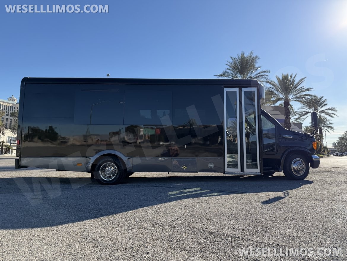 Limo Bus for Sale in Las Vegas, NV - Photo 23