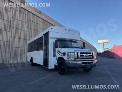 2017 Ford E-450 Winnebago Coach Builder 25 Passenger Shuttle Buses - Executive Shuttle for Sale in Las Vegas, NV - Photo 11