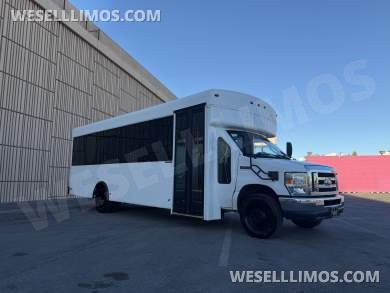 2017 Ford E-450 Winnebago Coach Builder 25 Passenger Shuttle Buses - Executive Shuttle for Sale in Las Vegas, NV - Photo 14