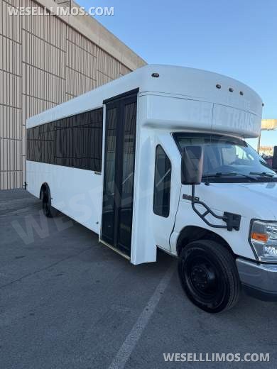 2017 Ford E-450 Winnebago Coach Builder 25 Passenger Shuttle Buses - Executive Shuttle for Sale in Las Vegas, NV - Photo 15