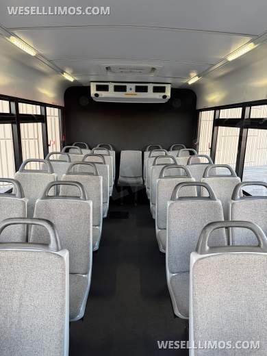 2017 Ford E-450 Winnebago Coach Builder 25 Passenger Shuttle Buses - Executive Shuttle for Sale in Las Vegas, NV - Photo 24