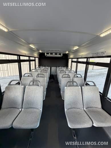 2017 Ford E-450 Winnebago Coach Builder 25 Passenger Shuttle Buses - Executive Shuttle for Sale in Las Vegas, NV - Photo 21