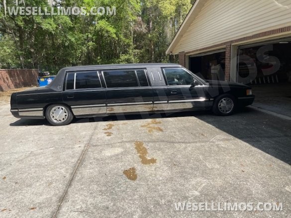 1999 Cadillac DeVille Limousine for Sale in St Marys, GA - Photo 2