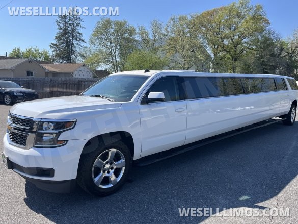 2015 Chevrolet Suburban SUV Stretch for Sale in Pasadena, MD - Photo 2