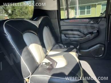2015 Springfield Coach  Chevrolet Suburban SUV Stretch - SUV Stretch for Sale in Pasadena, MD - Photo 9