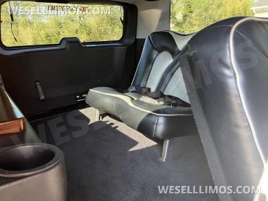 2015 Springfield Coach  Chevrolet Suburban SUV Stretch - SUV Stretch for Sale in Pasadena, MD - Photo 10