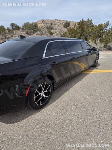 2017 Chrysler 300- Mini Stretch Limousine - Limousine for Sale in Rio Rancho, NM - Photo 24