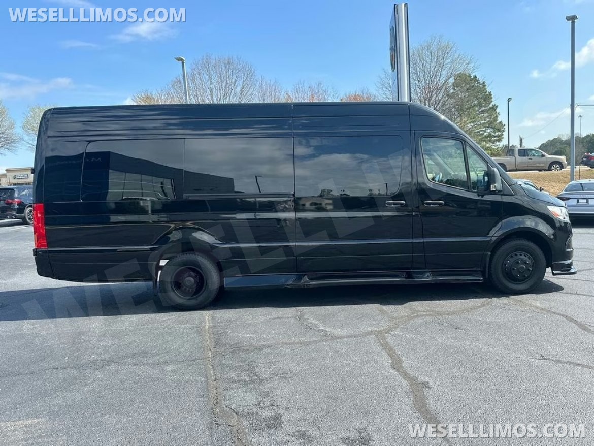 Executive Shuttle for Sale in Duluth, GA - Photo 32