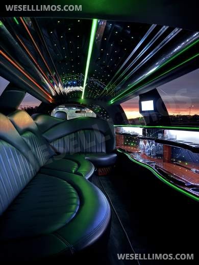 2007 Executive Coach Builders Lincoln Super stretch Limousine - Limousine for Sale in Daphne, AL - Photo 12