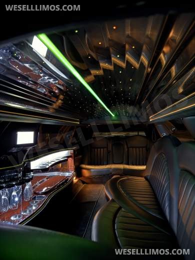 2007 Executive Coach Builders Lincoln Super stretch Limousine - Limousine for Sale in Daphne, AL - Photo 13