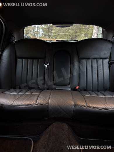 2007 Executive Coach Builders Lincoln Super stretch Limousine - Limousine for Sale in Daphne, AL - Photo 17