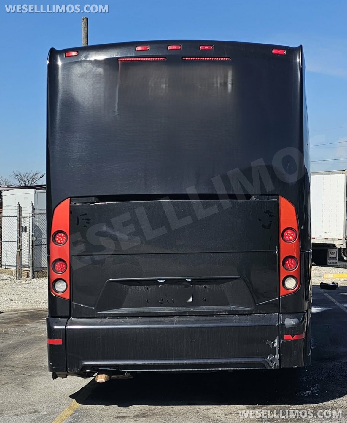 Motorcoach for Sale in Chicago, IL - Photo 4