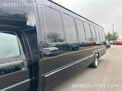 2011 Ford F-550 Krystal Koach Limo Bus - Limo Bus for Sale in Peru, IL - Photo 9