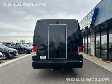2011 Ford F-550 Krystal Koach Limo Bus - Limo Bus for Sale in Peru, IL - Photo 11