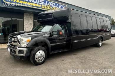 2011 Ford F-550 Krystal Koach Limo Bus Limo Bus for Sale in Peru, IL