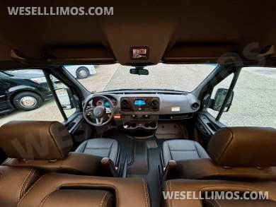 2026 Global Motor Coach Mercedes-Benz Sprinter Corporate Shuttle Bus - Shuttle Bus for Sale in Erie, PA - Photo 11