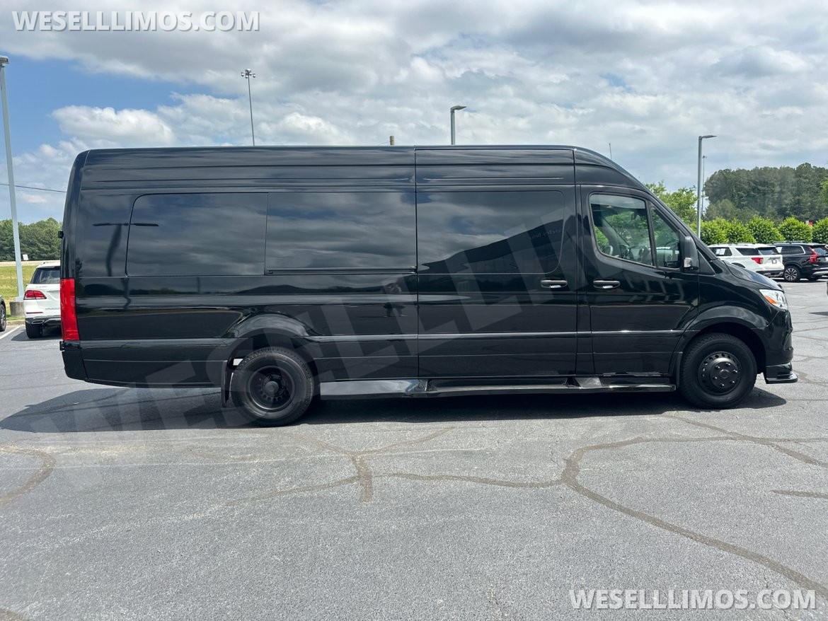 Executive Shuttle for Sale in Duluth, GA - Photo 14