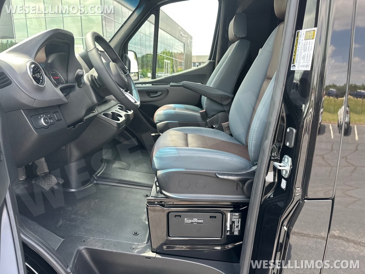Executive Shuttle for Sale in Duluth, GA - Photo 15