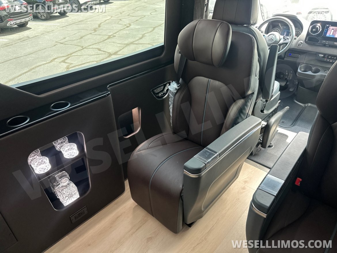 Executive Shuttle for Sale in Duluth, GA - Photo 18