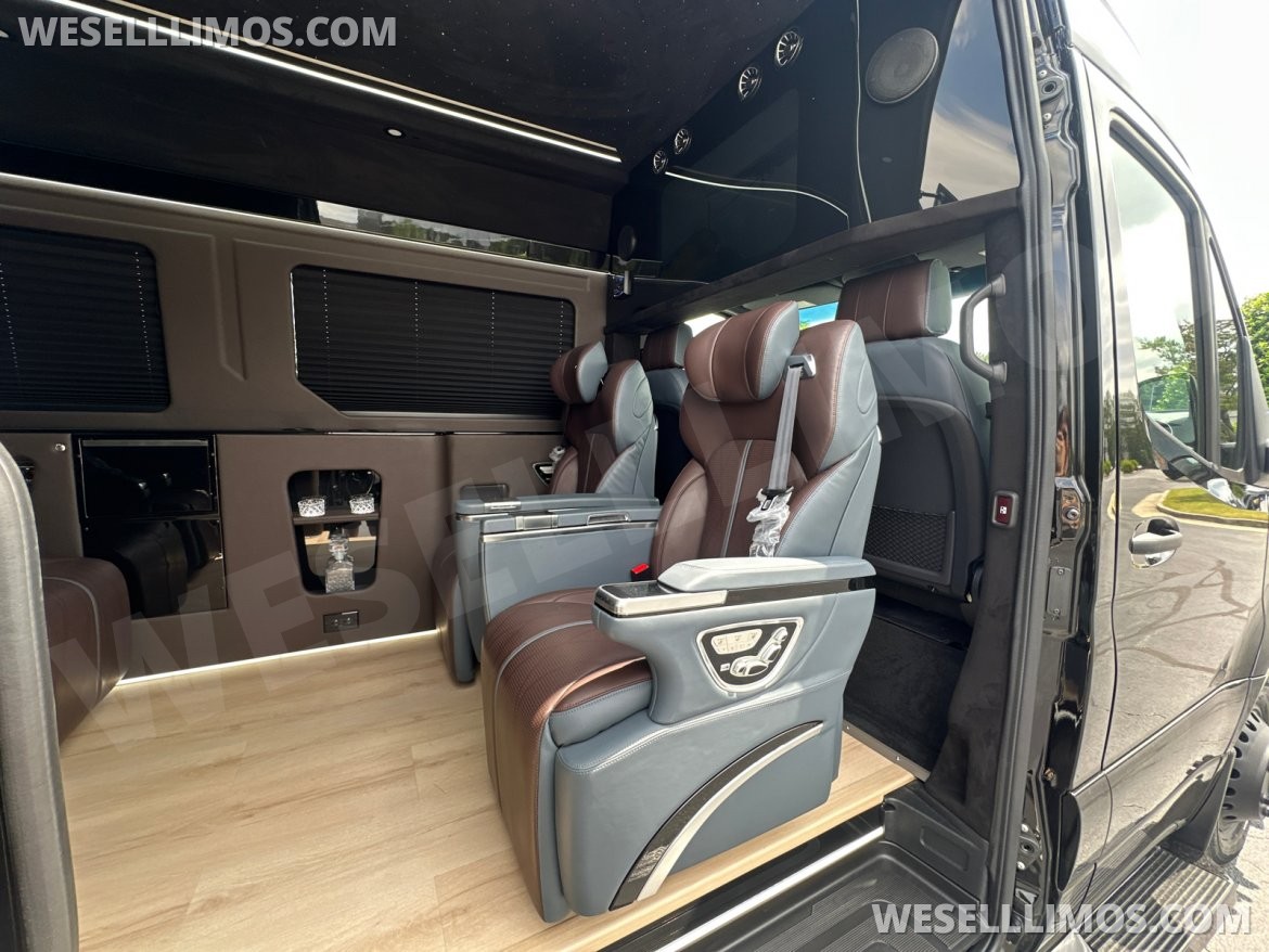 Executive Shuttle for Sale in Duluth, GA - Photo 23