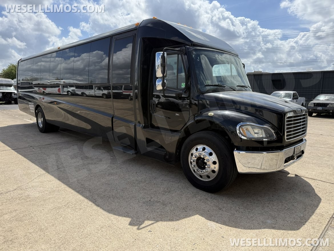 Executive Shuttle for Sale in Houston, TX - Photo 2