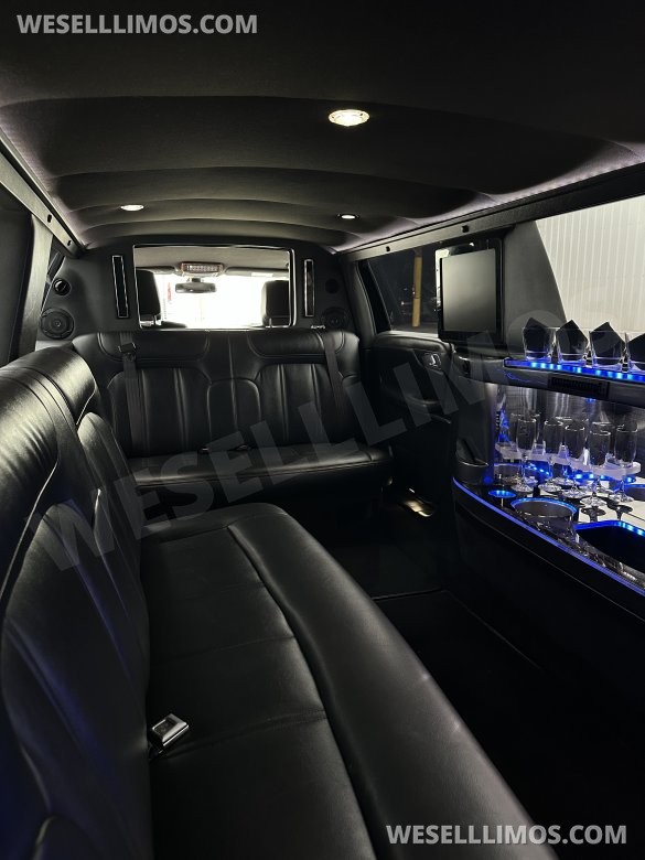 2018 Lincoln MKT Limousine for Sale in Elkhart, IN - Photo 3