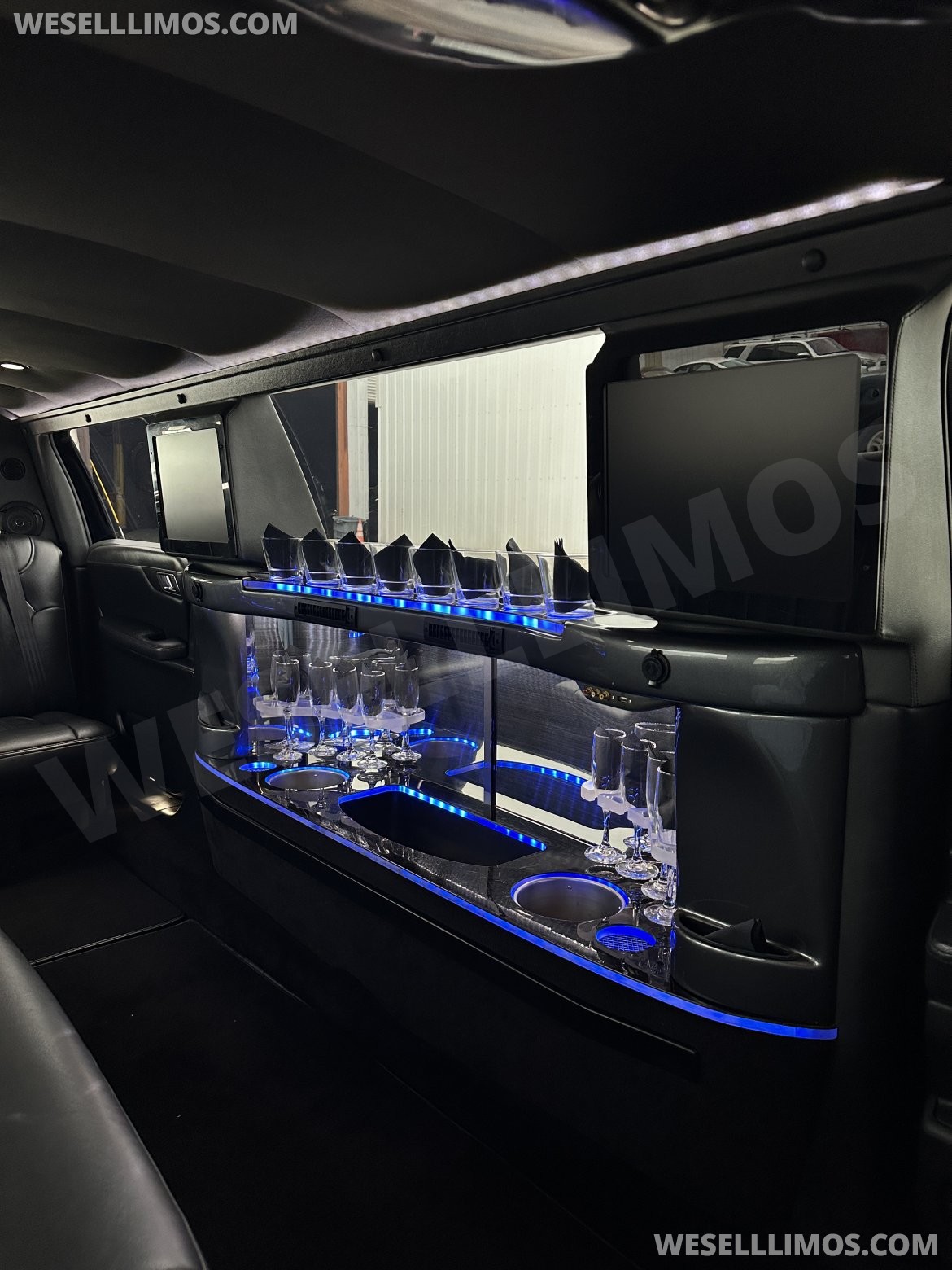Limousine for Sale in Elkhart, IN - Photo 4