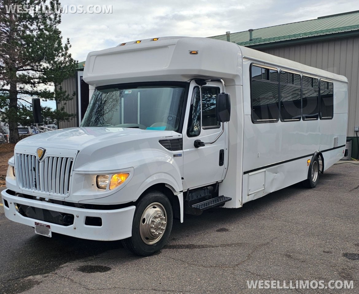 Limo Bus for Sale in Ft Collins, CO - Photo 13