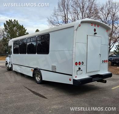 2013 Designer Coach - International PC805 Limo Bus - Limo Bus for Sale in Ft Collins, CO - Photo 15