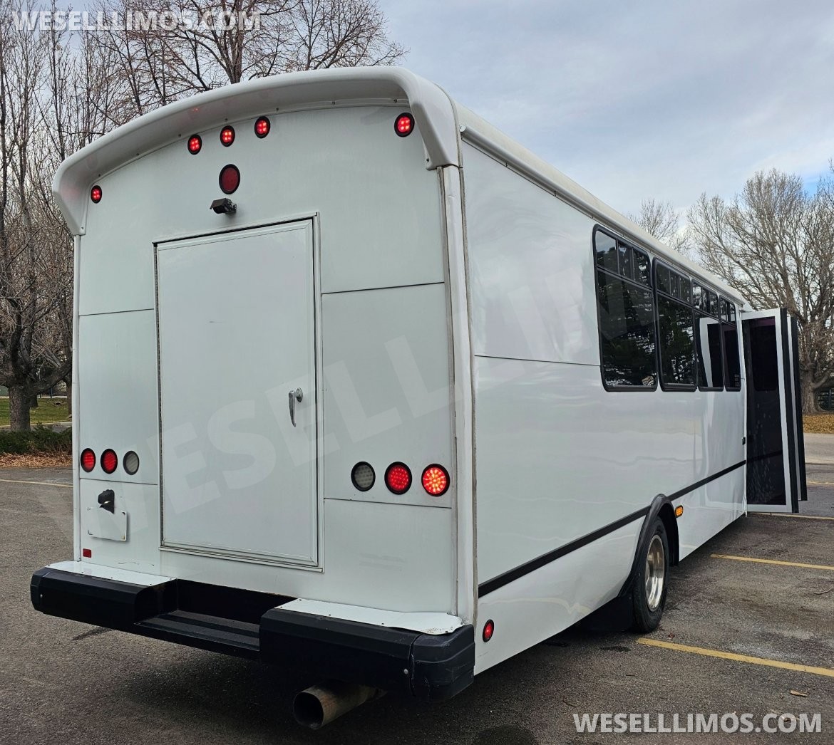 Limo Bus for Sale in Ft Collins, CO - Photo 17