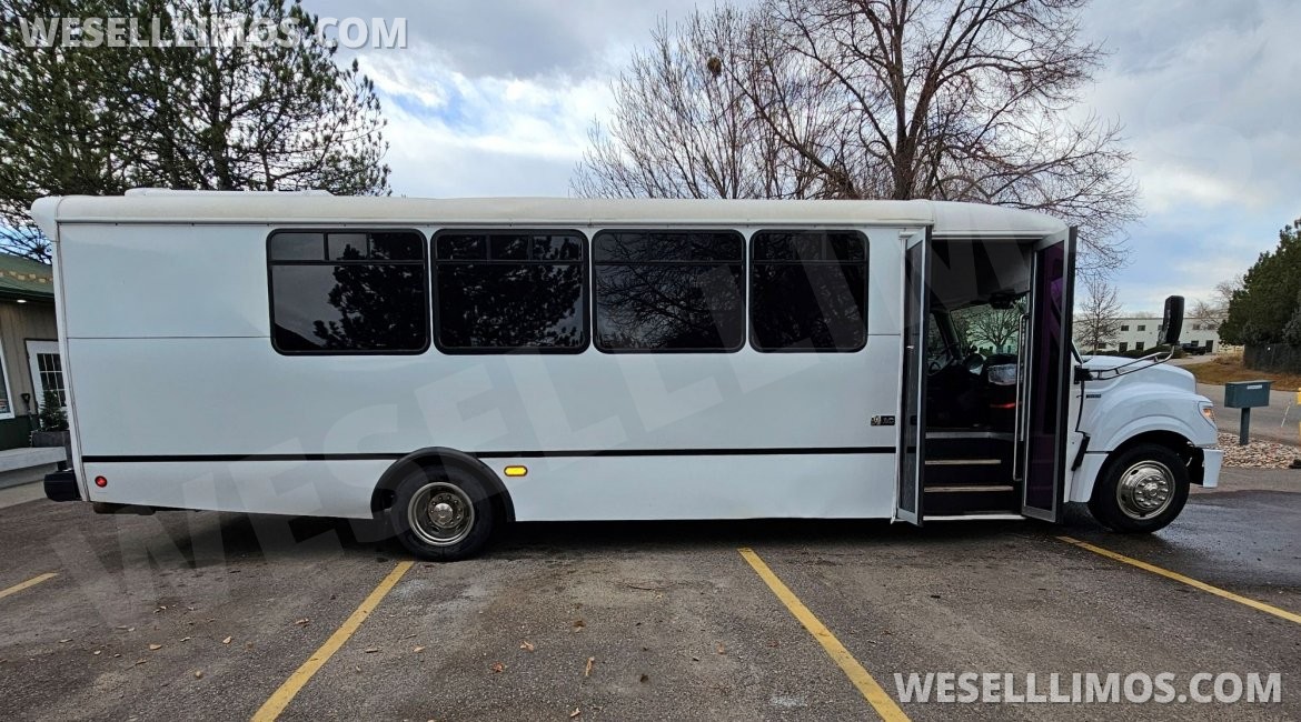 Limo Bus for Sale in Ft Collins, CO - Photo 18