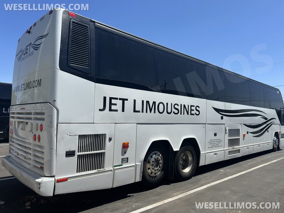 Motorcoach for Sale in Phoenix, AZ - Photo 5